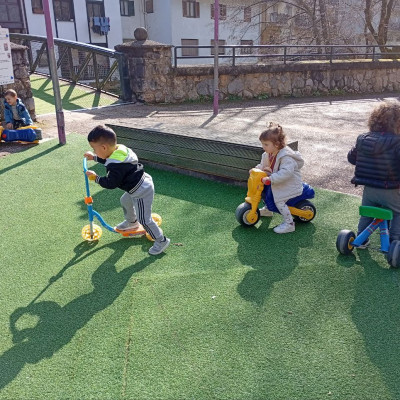 photo_5882126212488957421_y (1).jpg